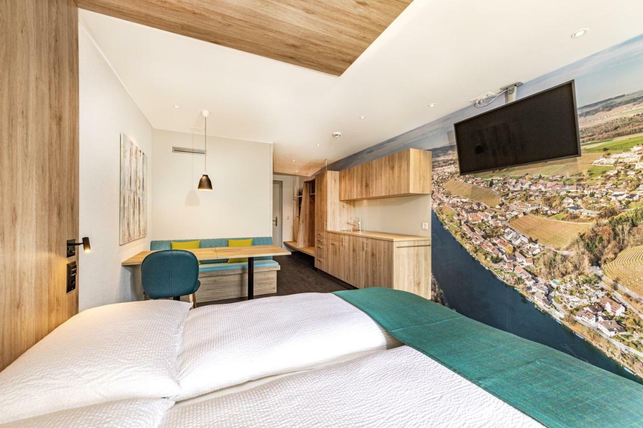 Hotel Sleep&Stay - Self Check-In Eglisau Exterior photo